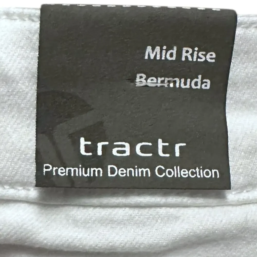 NWT Tractr Women's Mid Rise Bermuda Denim Shorts White Size 2/26‎ Summer Frayed
